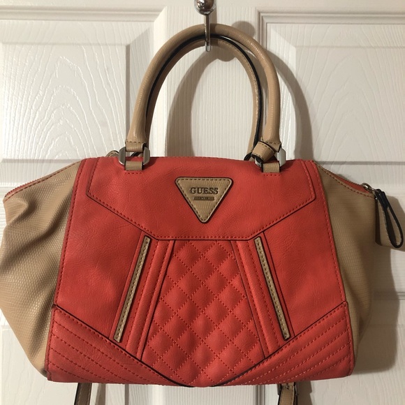 Guess Handbags - Guess Purse Guess Handbags - Guess Purse